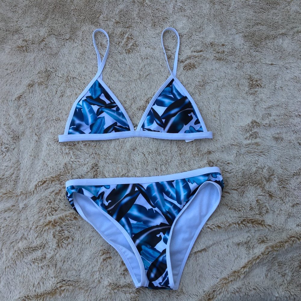 blue leafy bikini☾